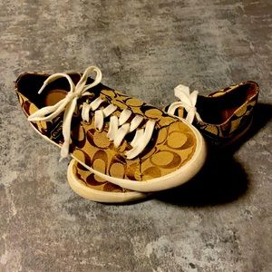 Coach Lesley Size 9 Sneaker